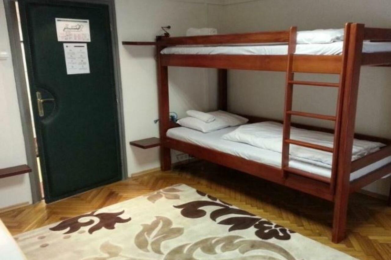 Walking Bed Budapest Hostel Ngoại thất bức ảnh