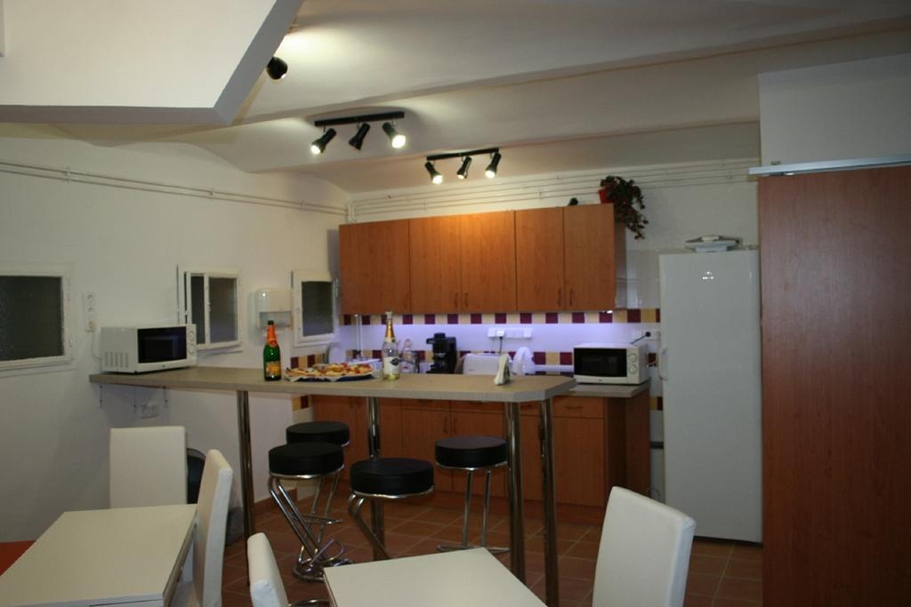 Walking Bed Budapest Hostel Ngoại thất bức ảnh