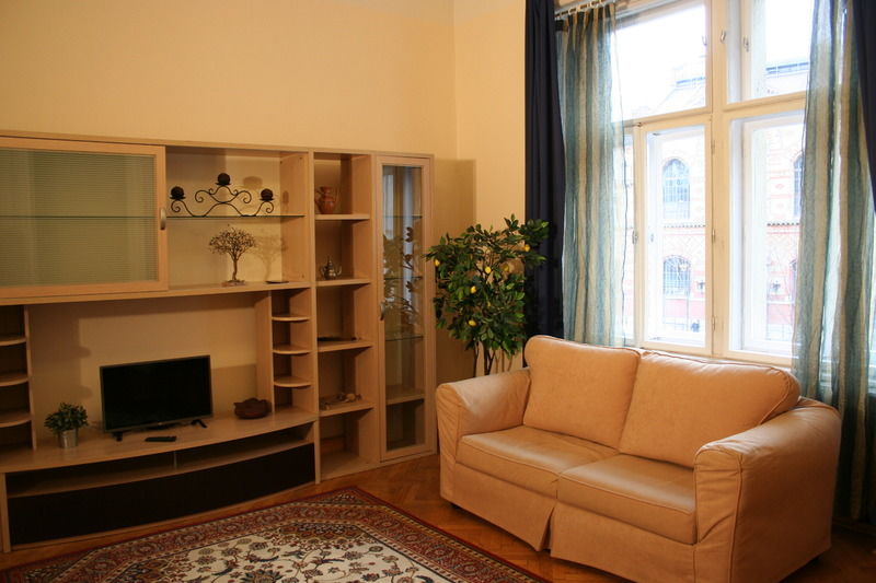 Walking Bed Budapest Hostel Ngoại thất bức ảnh