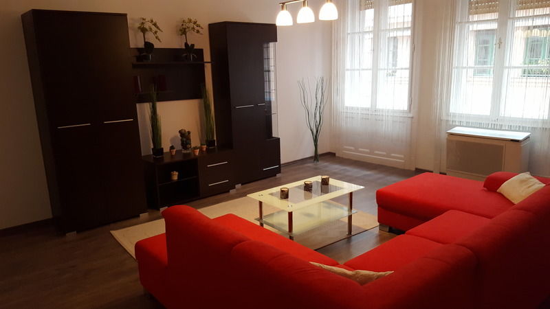 Walking Bed Budapest Hostel Ngoại thất bức ảnh