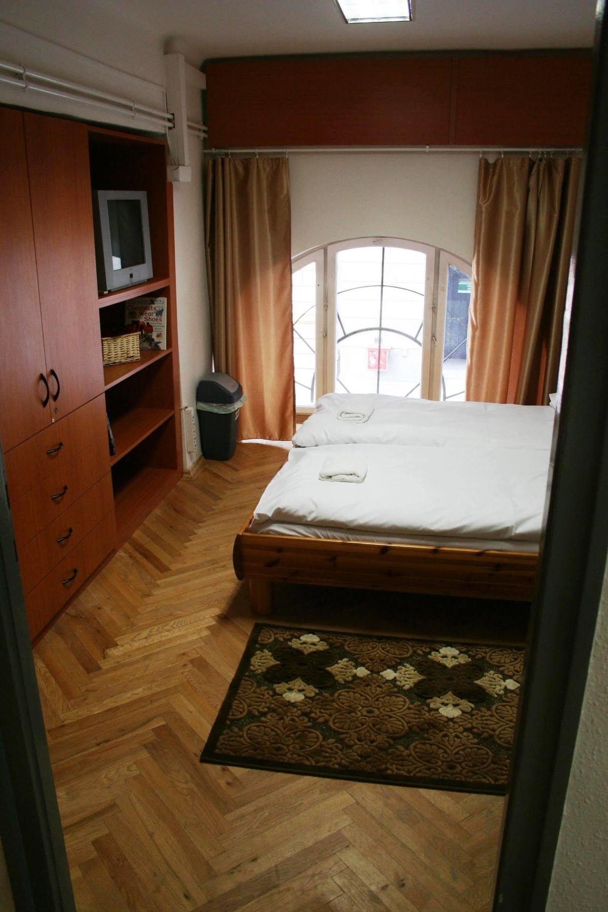 Walking Bed Budapest Hostel Ngoại thất bức ảnh